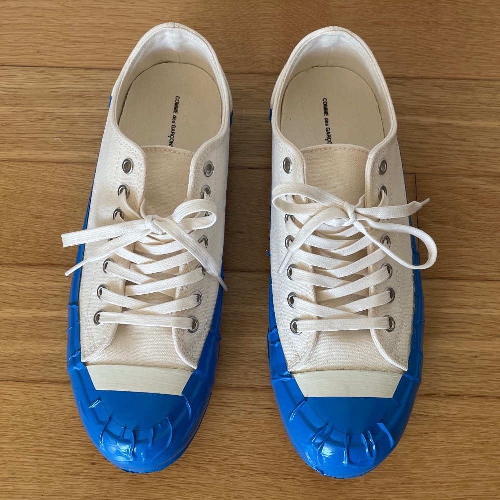 Comme des Garçons Shirt - Off-White & Blue Spingle Move Edition Craft Tape Sneak